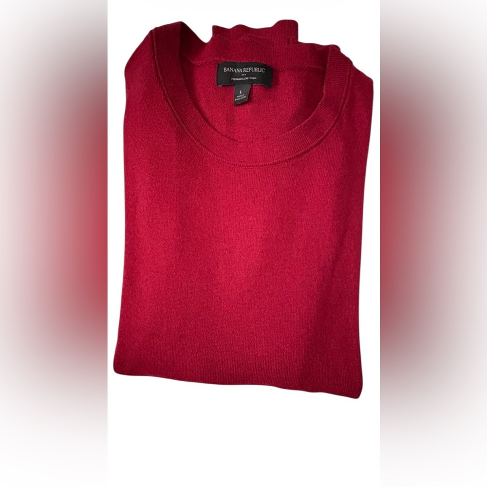 Banana Republic Vibrant Red Men’s Crewneck Sweater